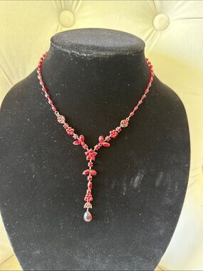 Art deco Red Floral Drop Necklace - Unbranded